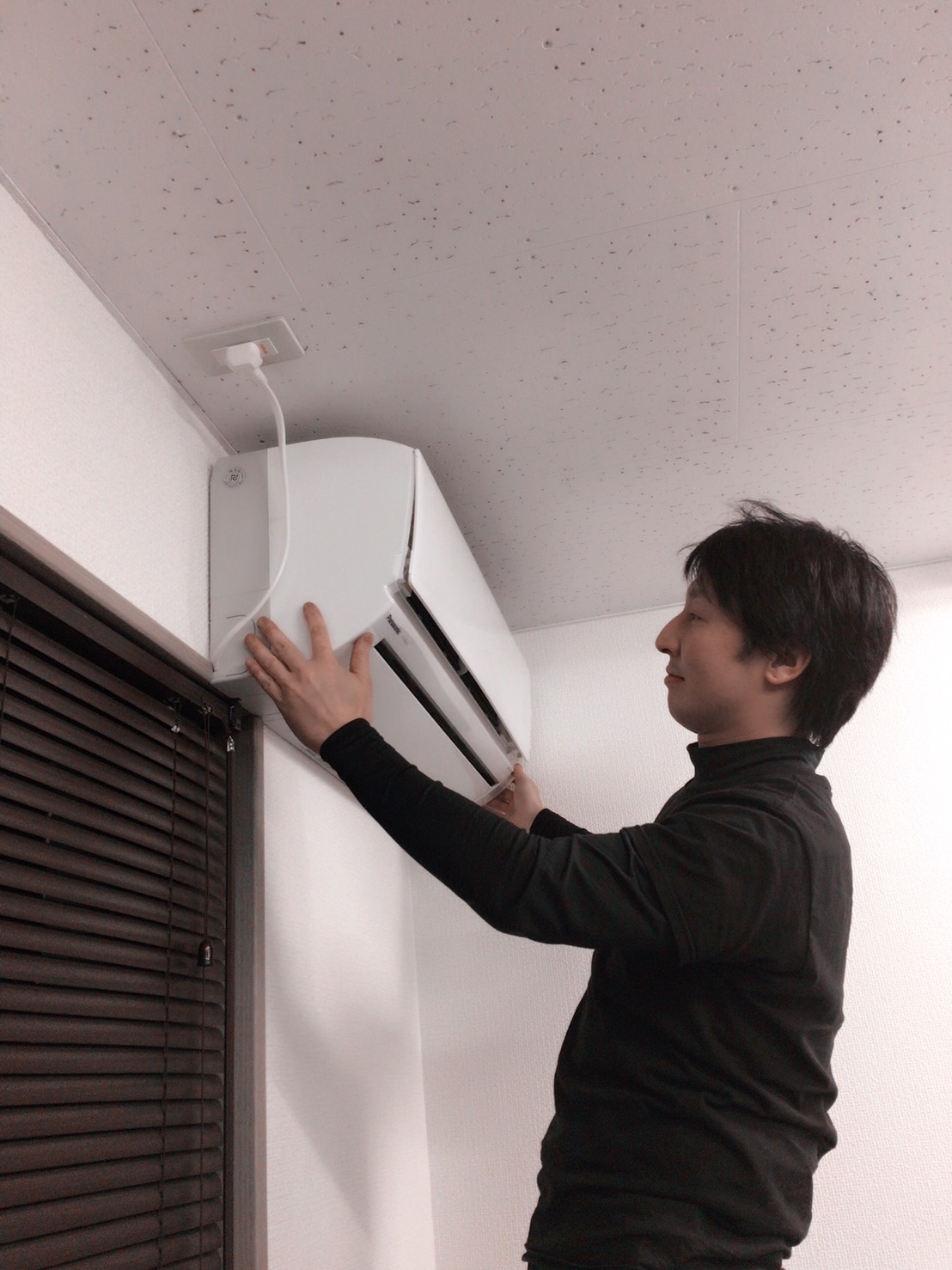 エアコン取付作業